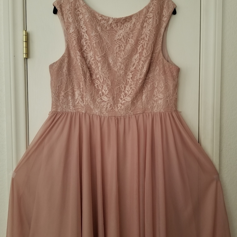 DB Studios Semi-formal dress